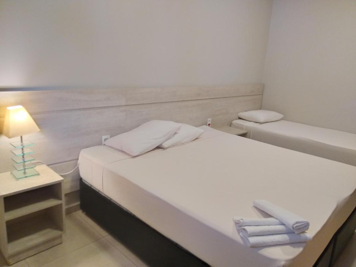 Sleep Hotel Toledo  Exterior photo