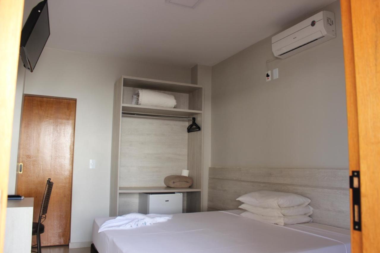 Sleep Hotel Toledo  Exterior photo